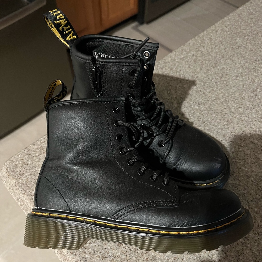Unisex Kids Black Doc Martens